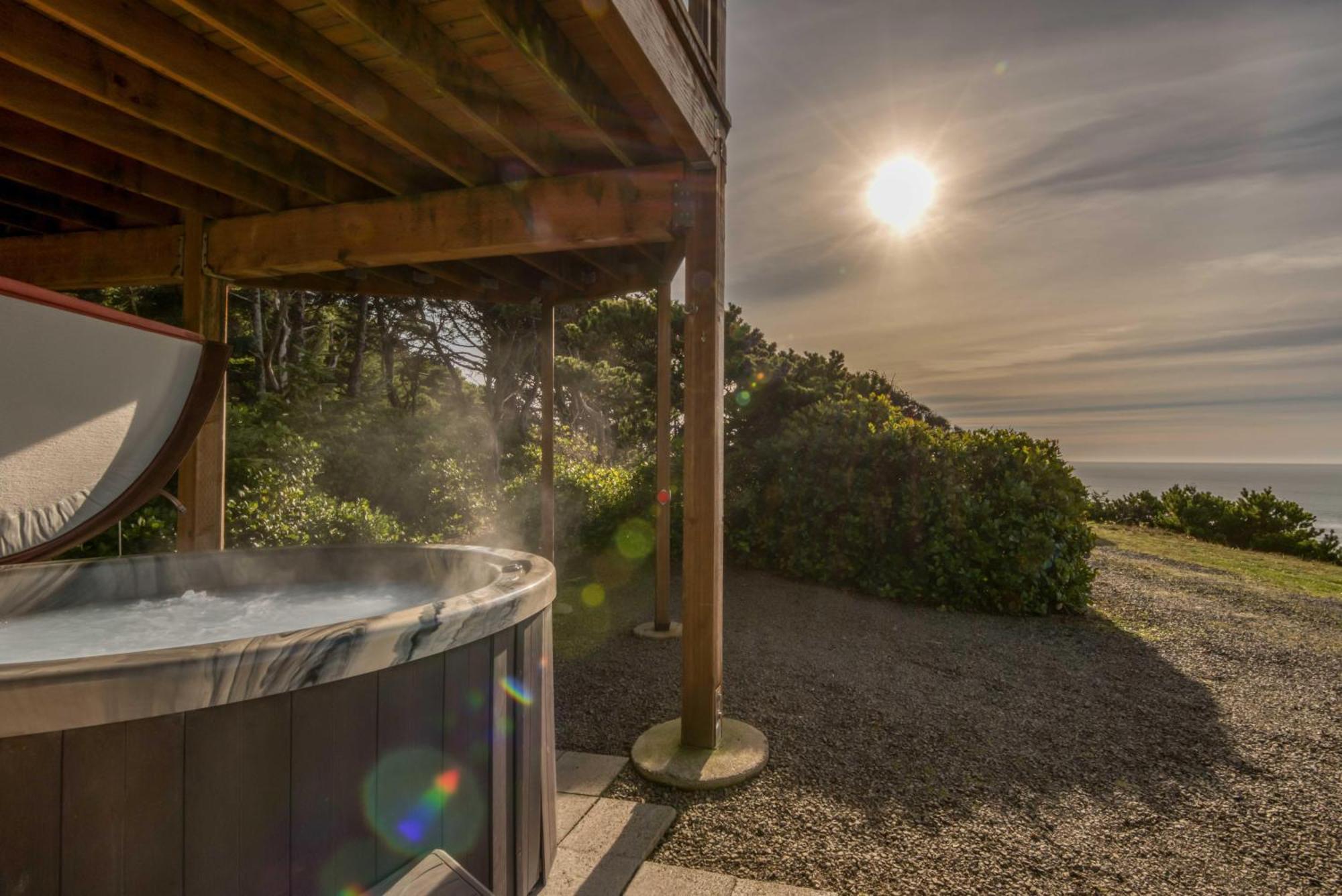 The Lookout Villa Newport Exterior photo