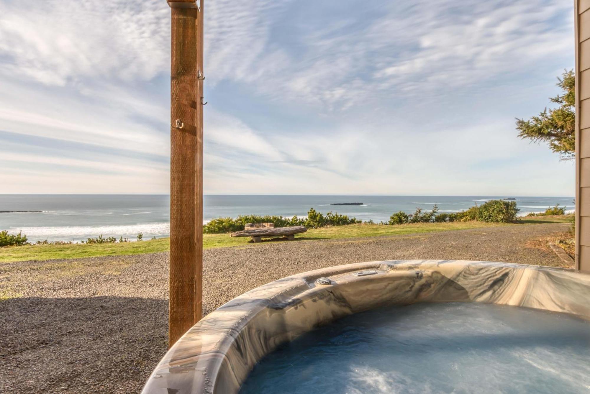 The Lookout Villa Newport Exterior photo